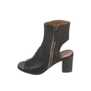 Chloé Leather Slingback Sandals